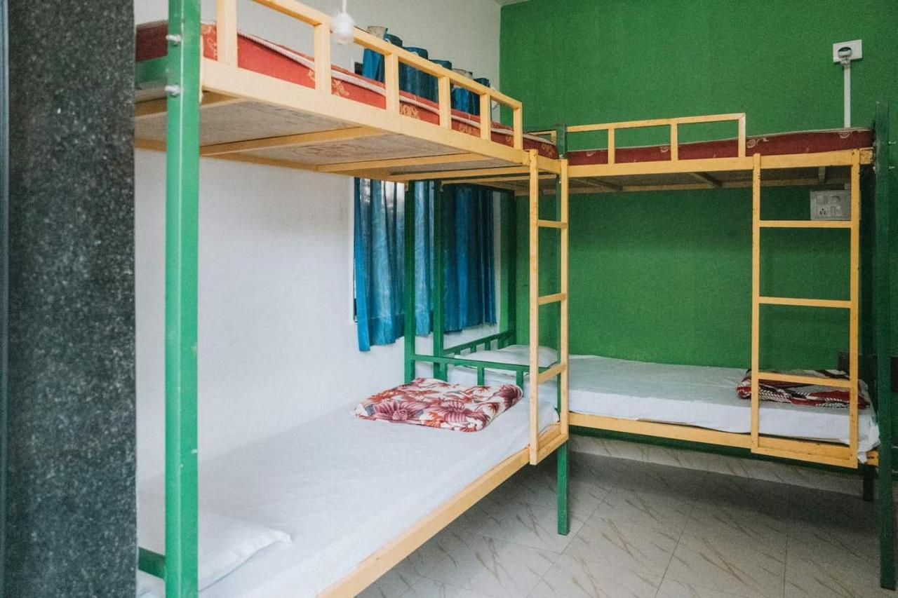 Rasta Mansion - Beach Hostel And Rooms Arambol Exterior foto